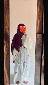 Bushra parkar review photo