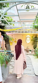 Kulsum Niyaz review photo
