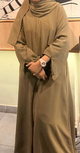 Insha Khan review photo