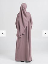 Farah review photo