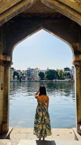 Tamanna Rathore review photo