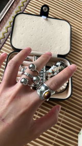 A.G. review photo