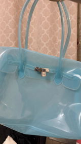 n. review photo
