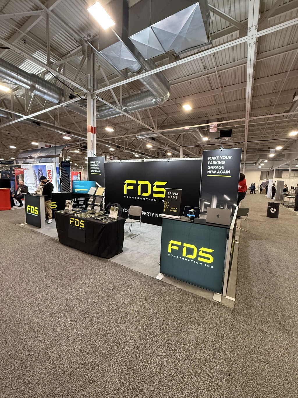 20' SEG Exhibit Kit - Style 5