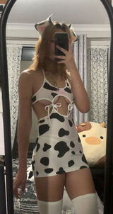 Holly review photo