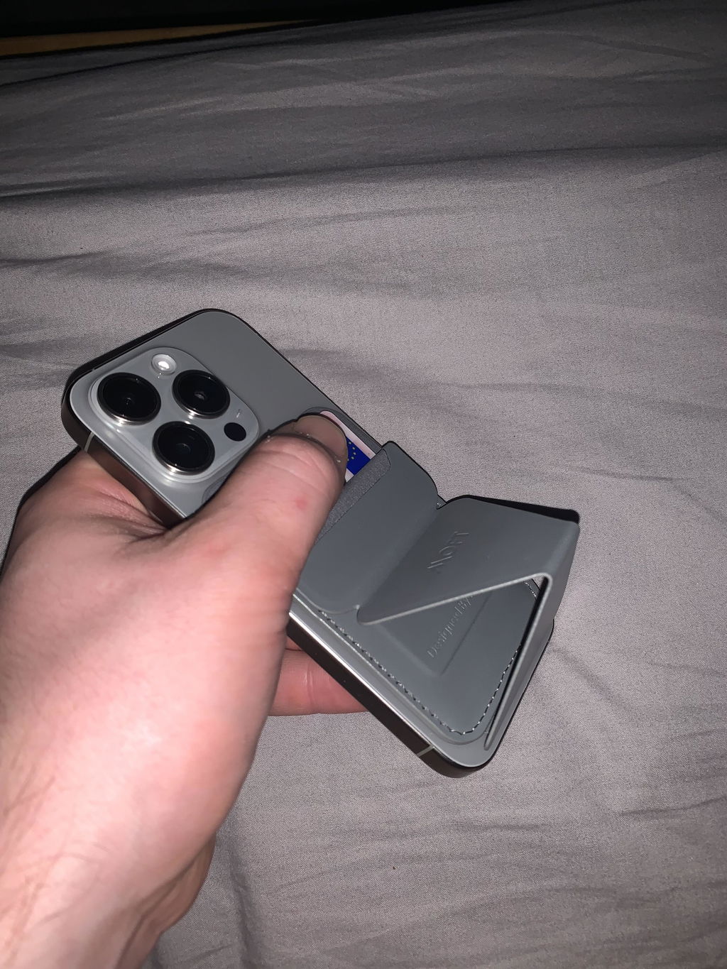 MOFT Snap-On - stojak na telefon i portfel (kompatybilny z MagSafe®)