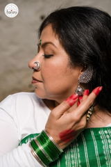 Seema Tiwari review photo