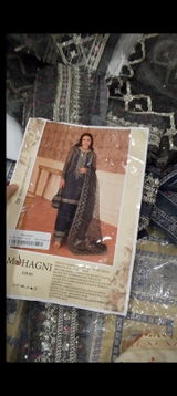 Amna Taj review photo