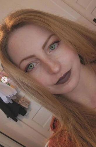 Customer photo wearing Into The Metaverse X-Green Flare Colored Contact Lenses