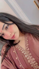 Ishika Rastogi review photo