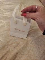 Courtney review photo