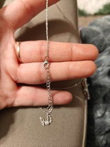 Lindz review photo