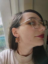 Rosamund James review photo