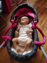 Hilary V. review photo