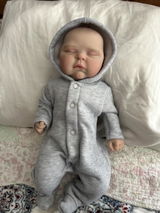 Vivien D. review photo