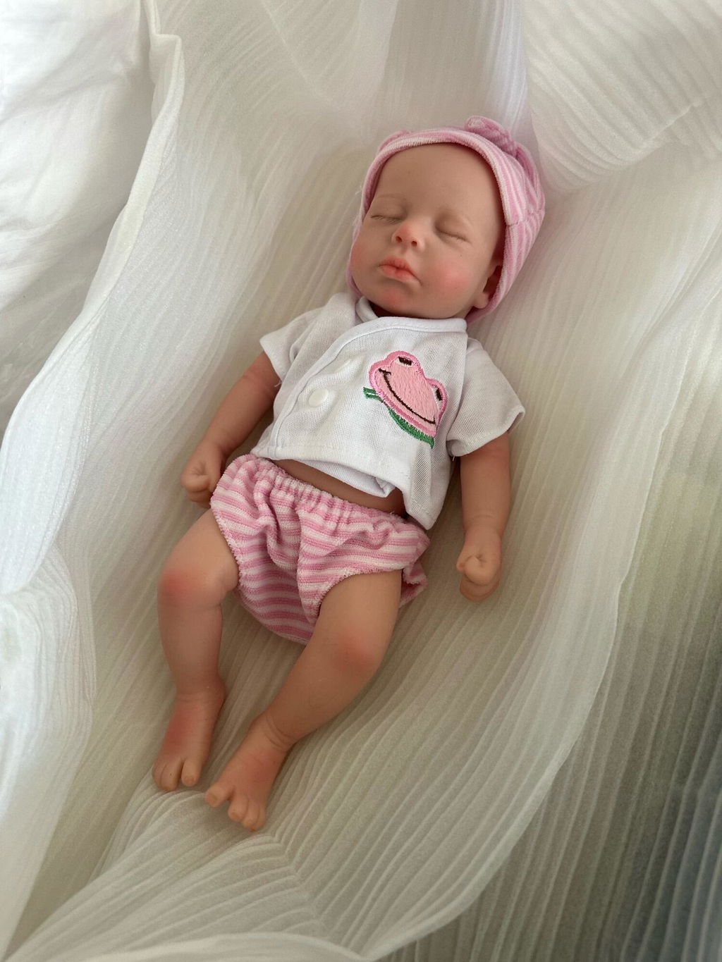 30cm Lifelike Soft Silicone Asleep Loulou Reborn Doll Girl In Pink Frog Clothes
