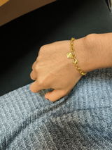 Nur F. review photo