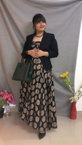 Srishti Singh review photo