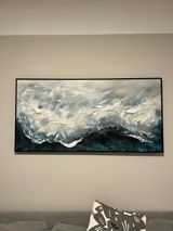 H**W review photo