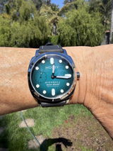 Russell Z review photo