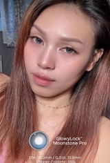 J. review photo