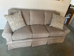 5000 Series Sofa