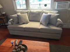 Knox Sofa w/Nailhead