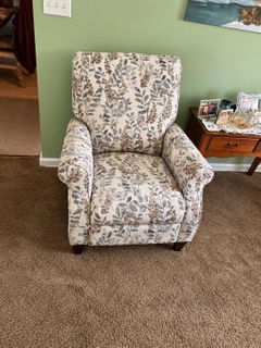 Charlotte High Leg Recliner