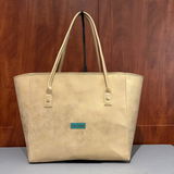 Suzanne review photo