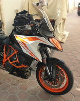 Faisal review photo