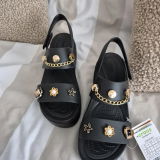 Leanne review photo