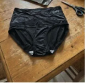 Anonyme review photo