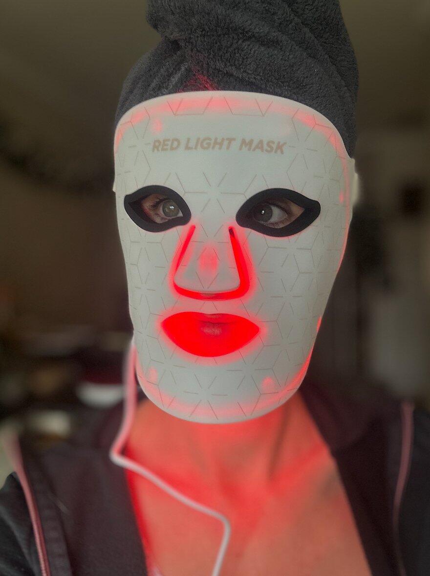 Vásárlói fotó: Red Light Mask