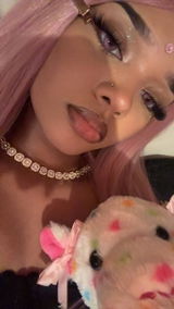 A**d review photo
