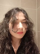 m**e review photo