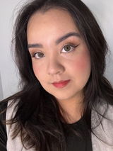 J**a review photo