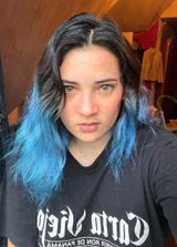 V**n review photo