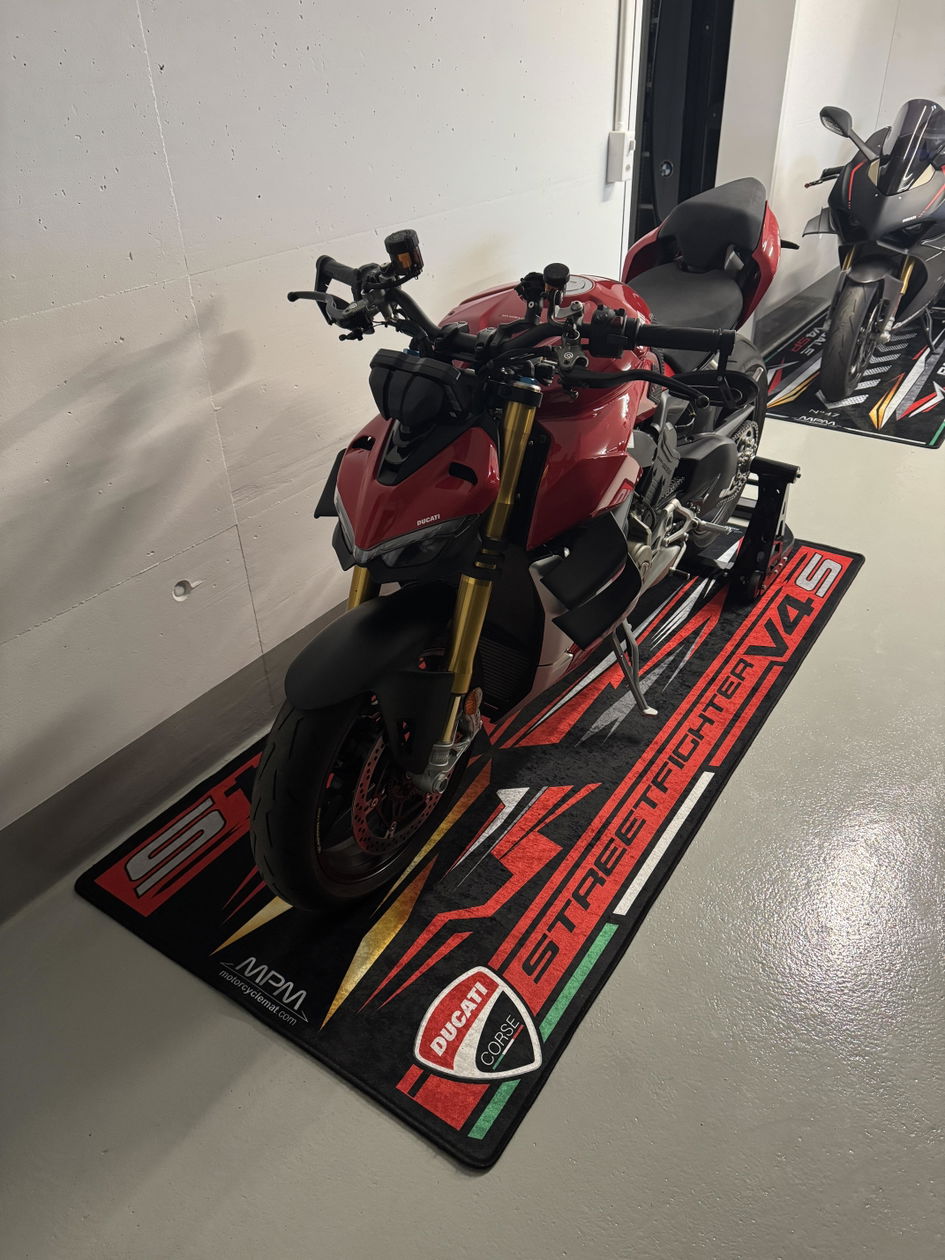 Kawasaki Ninja ZX-10R 2024 Custom Garage & Pit Mat | MM7398