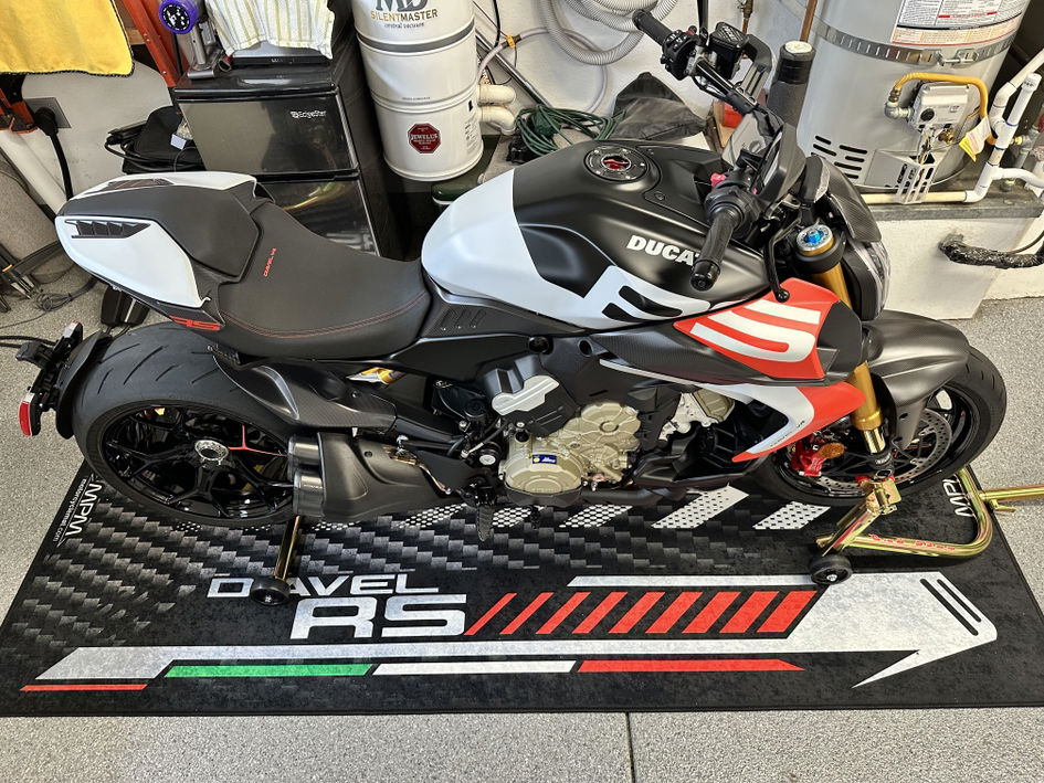 Kawasaki ZX-10R 40th Anniversary Themed Towel | MPM