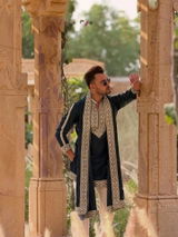 mayank chaudhary review photo