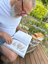 E. review photo