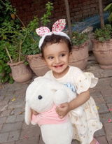Hania Ali review photo