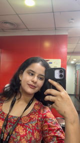 Khushi Sharma review photo