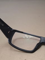 Travis Sharp review photo