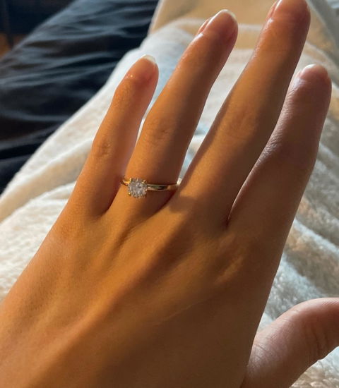 Classic Round Solitaire Brilliant Moissanite Engagement Ring