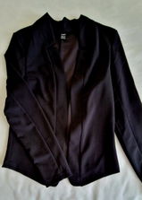 J. review photo