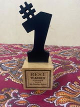 Bushra Usman review photo