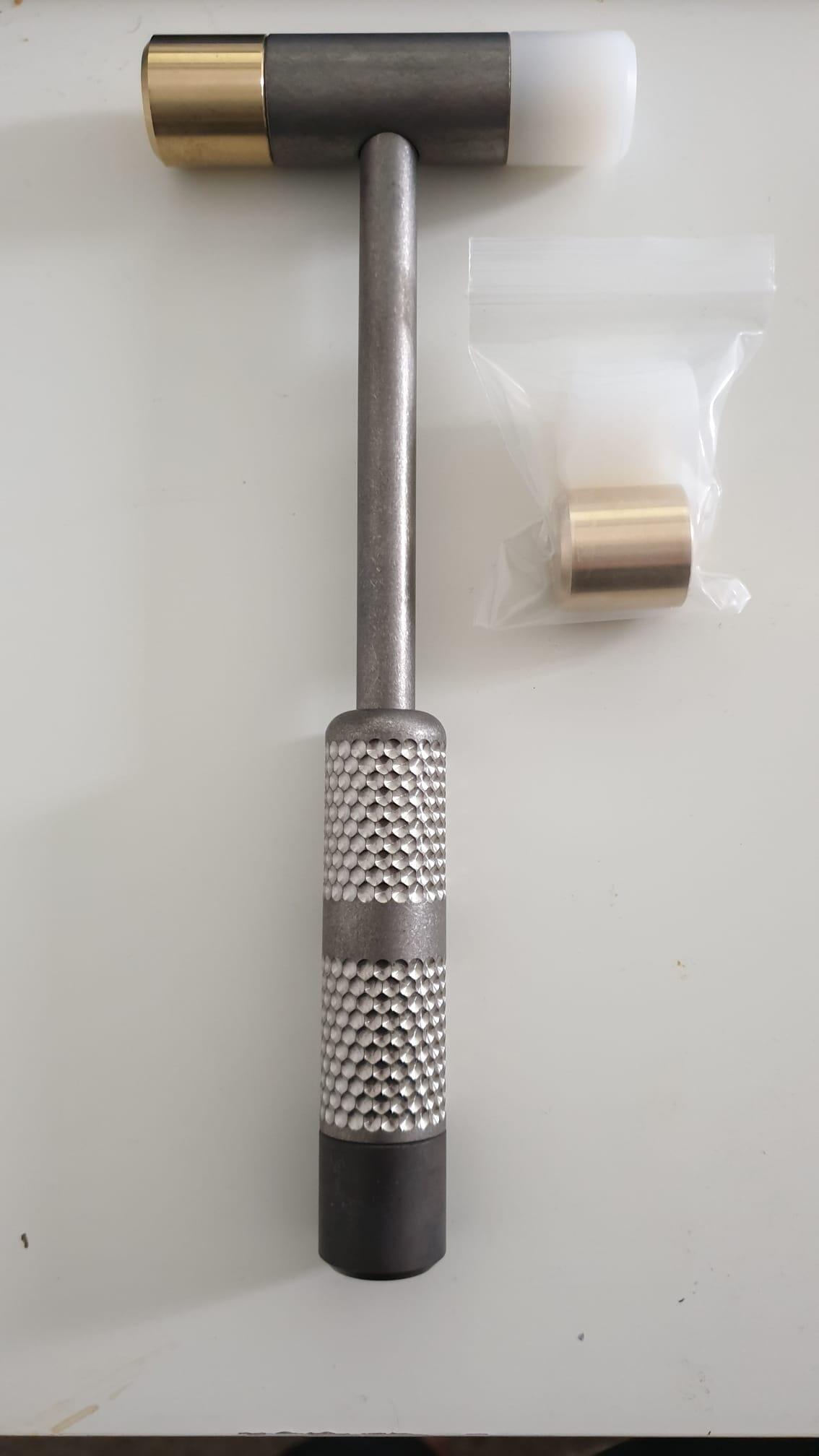 CountyComm Titanium Precision Hammer 8