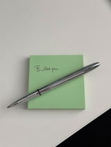 Roosa P. review photo