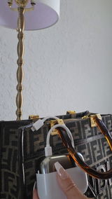Ivana Lo presti review photo